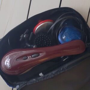 Wahl Handheld Massager with Heat Option & Accessories